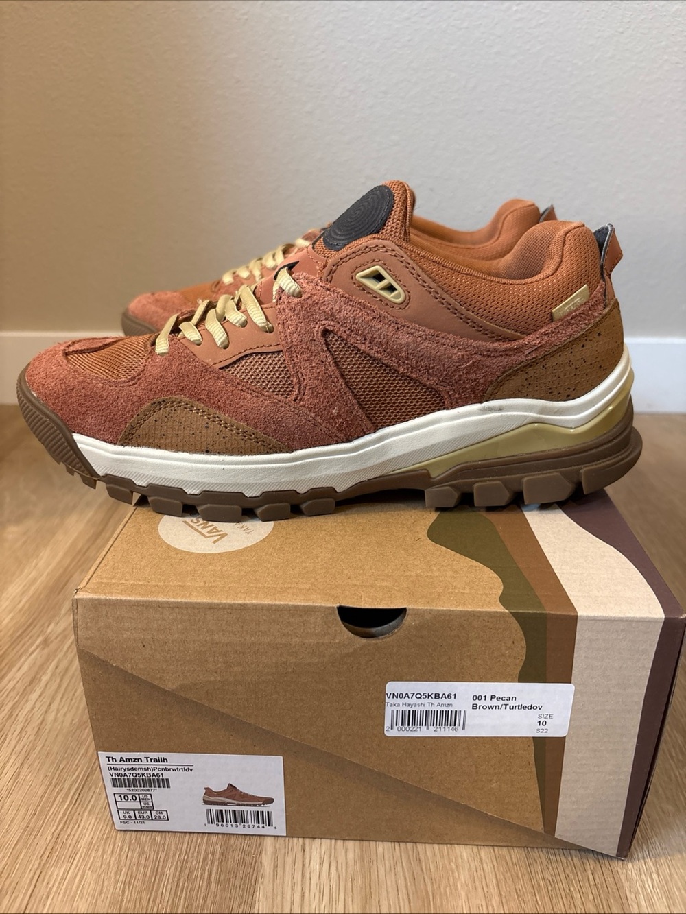 Vans Men’s Pecan Brown and Tan Trail Runner Sneakers
